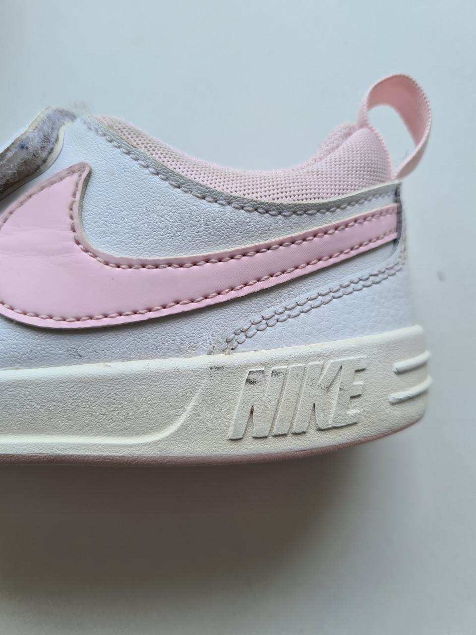 Nike witte met roze klittenband sneackers Maat 31