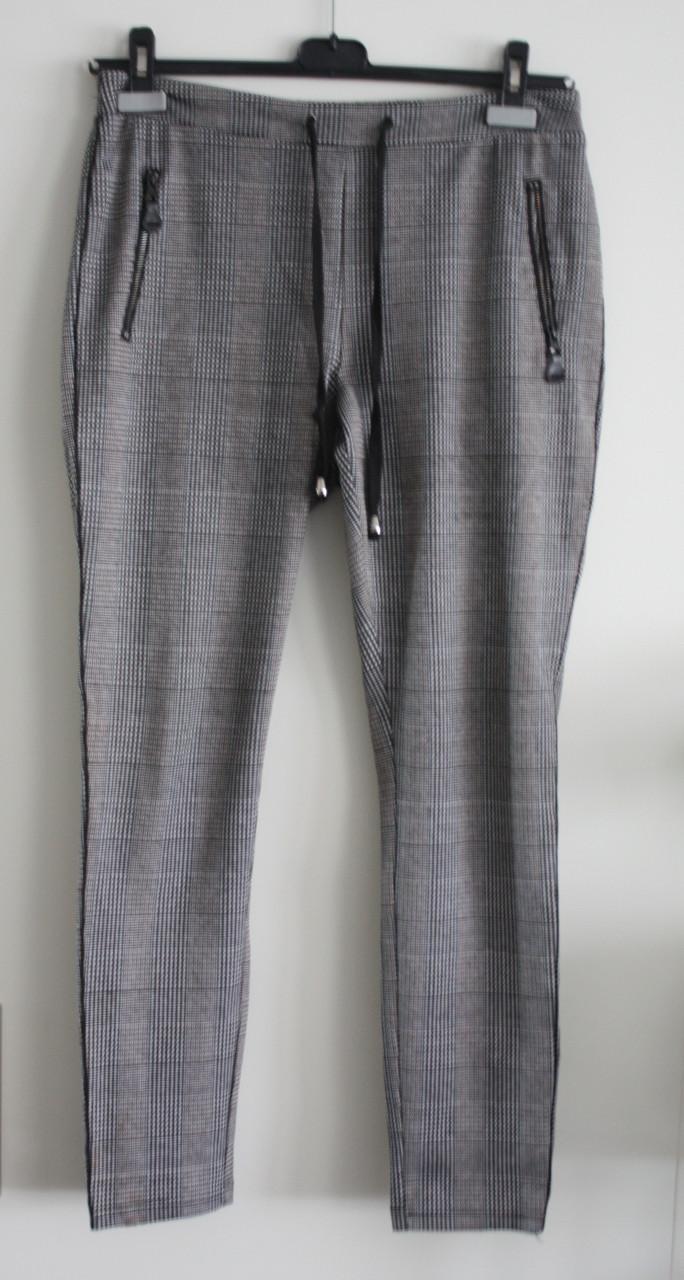 Broek met ruitjes en ritszakken maat s