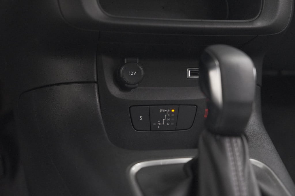 Citroen C3 puretech 110 eat6 max | apple carplay | parkeersensoren | climat