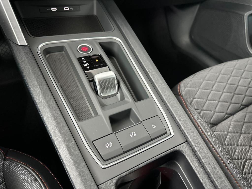 Seat Leon fr business 1.5 tsi ehybrid 204pk dsg