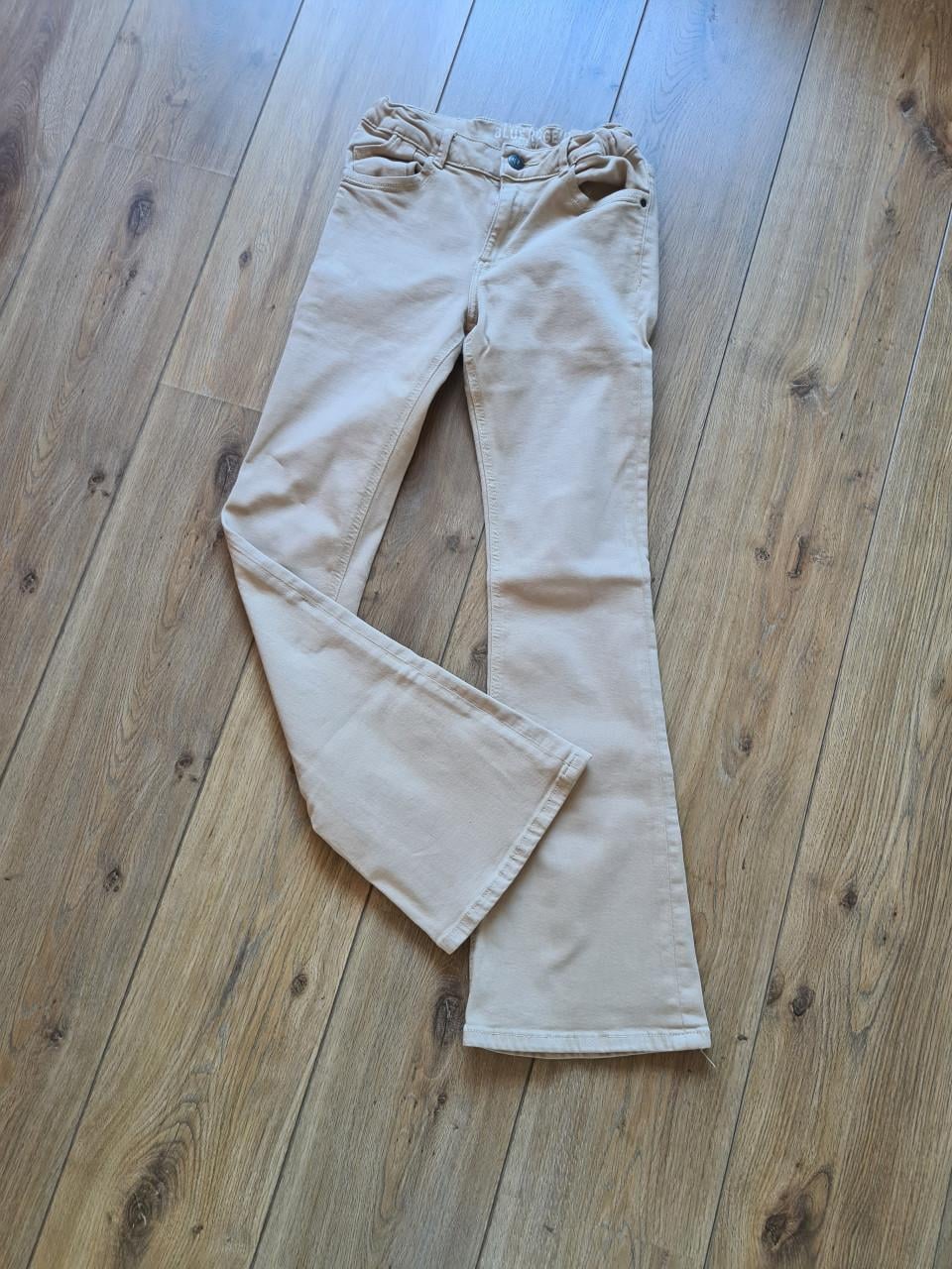 Mooie flared broek van Blue Ridge - WE in maat 158.