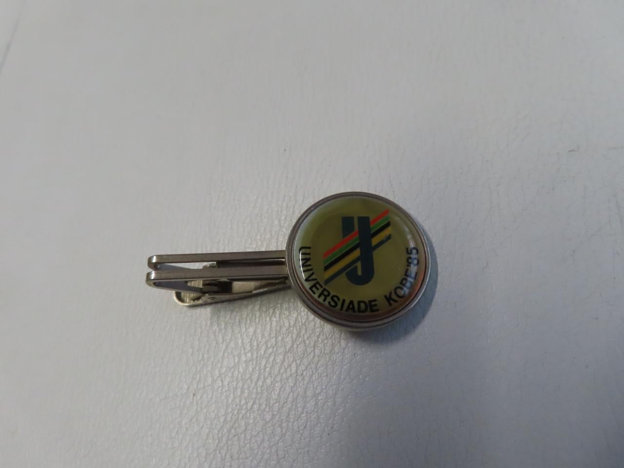 Dasspeld Met drie sterren Ø 1,5 cm. €.5,00