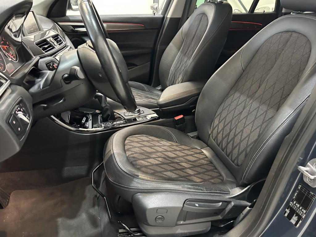 BMW X1 sdrive18i high executive