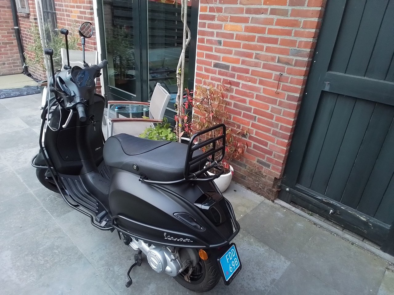 Vespa Sprint Notte zwart special edition 2020
