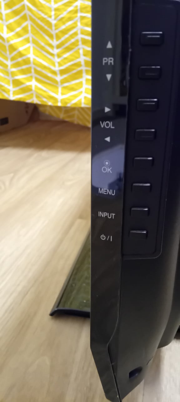 2 lg tvs lcd