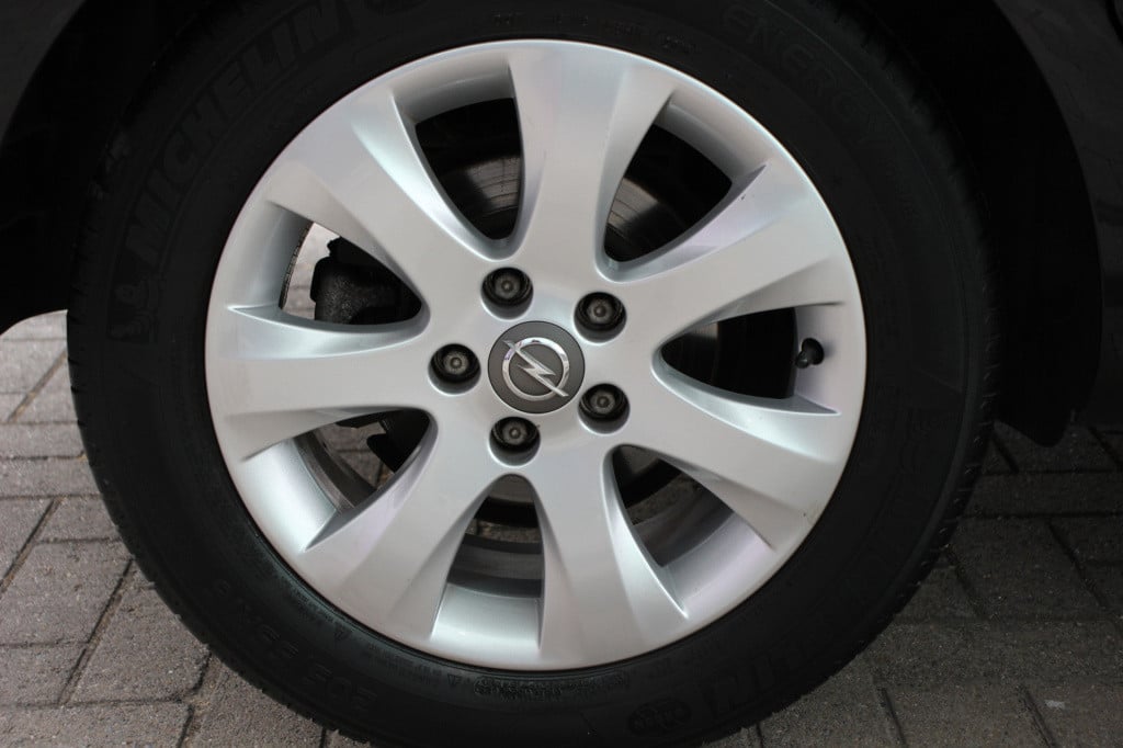 Opel Meriva 1.4 turbo blitz | camera | trekhaak | half leder |