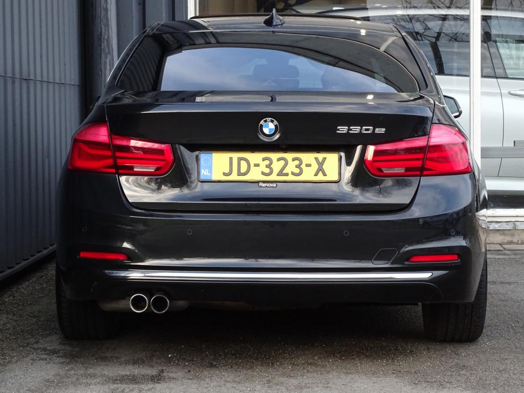 BMW 3-serie 330e luxury
