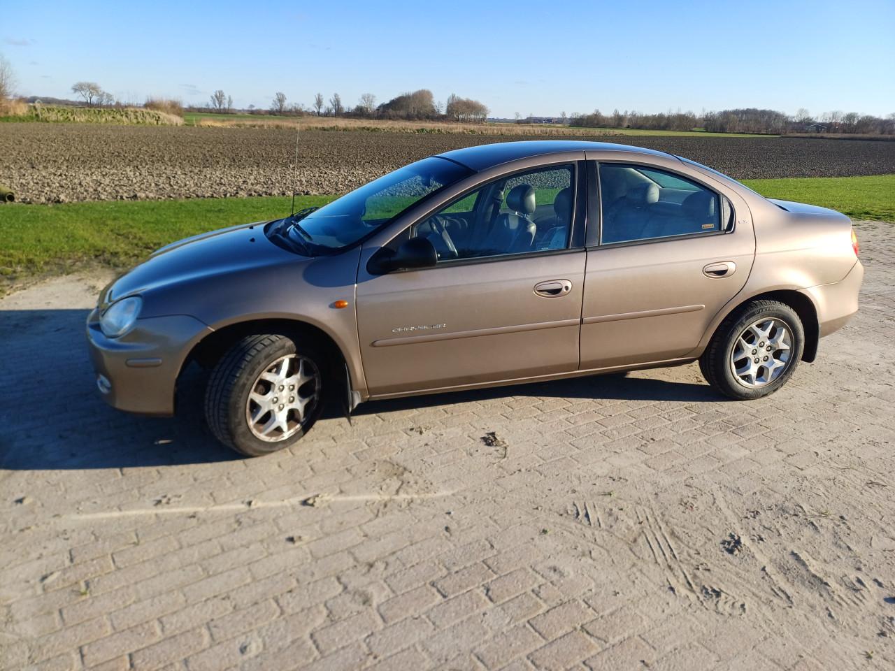 Chrysler neon 2.0 bruin