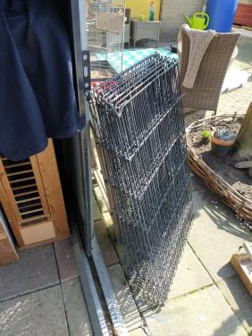 Grote konijnenren tekoop.