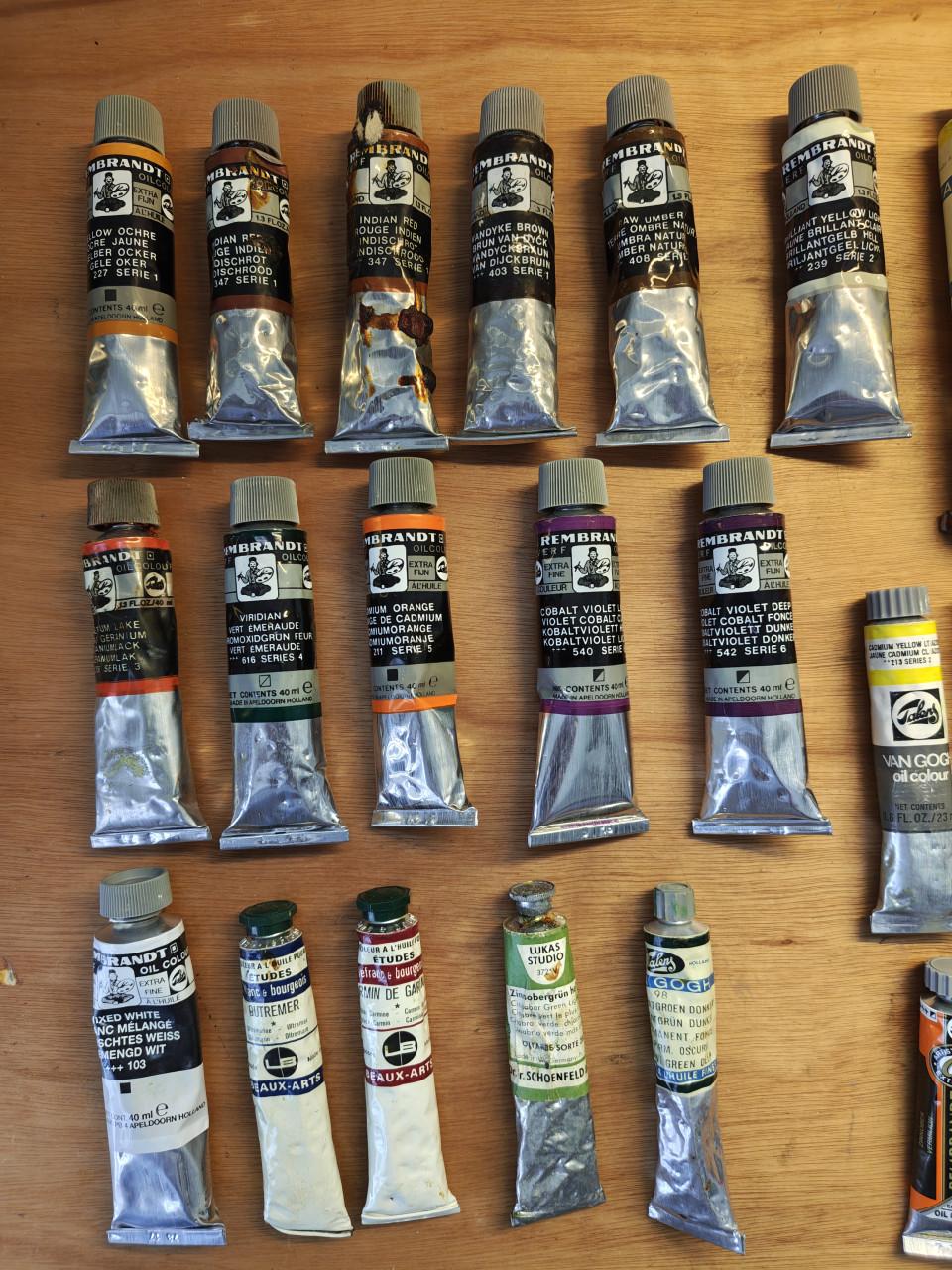 Ruim 30 ongebruikte tubes olieverf Talens, van Gogh, Rembrandt etc.