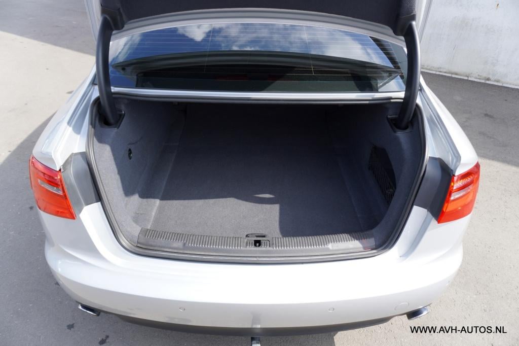 Audi A6 limousine 2.8 fsi pro line plus automaat