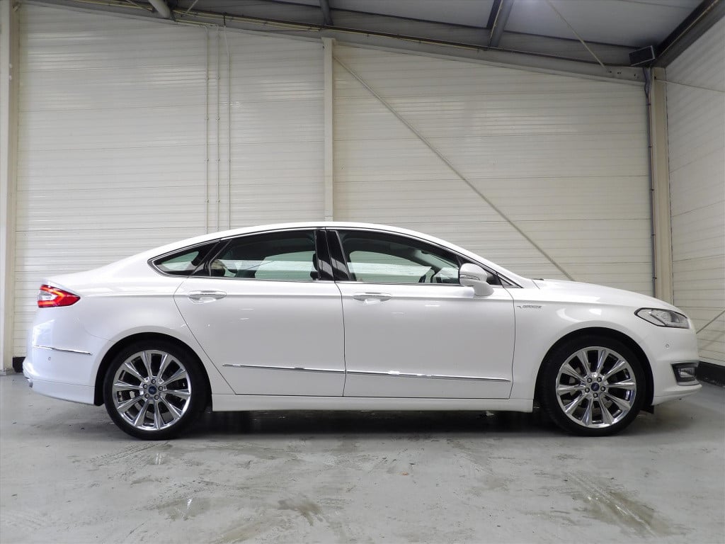 Ford Mondeo vignale 2.0 ecoboost 203pk 5d automaat