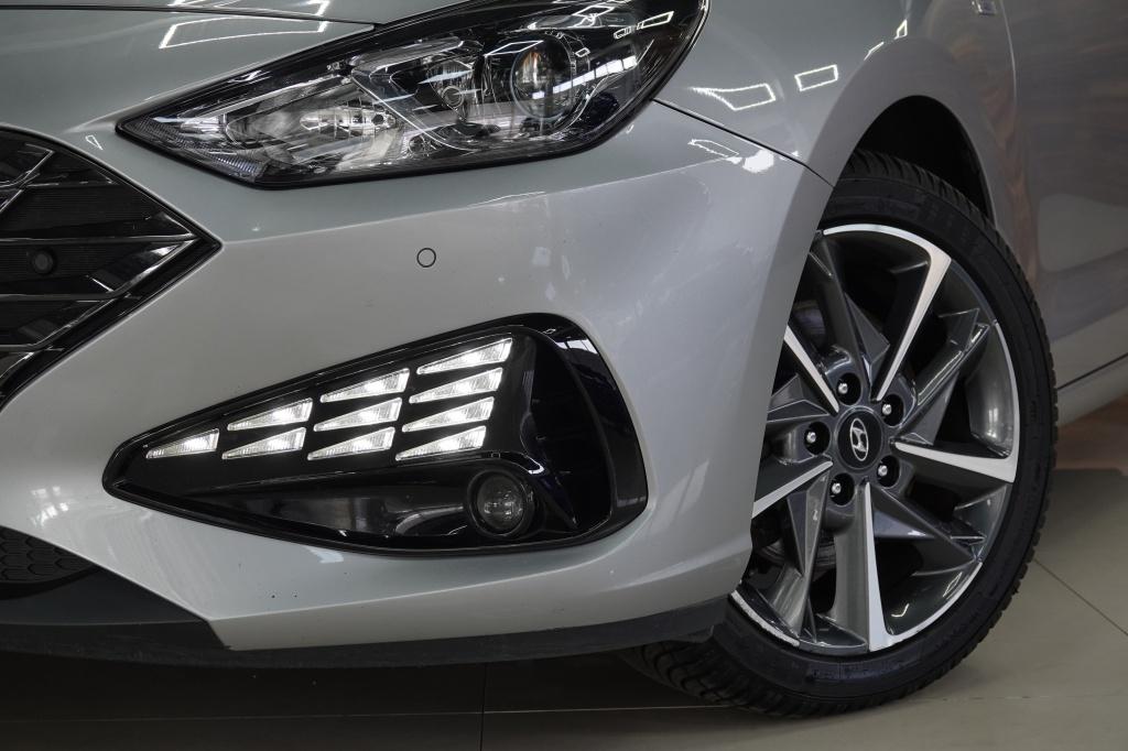 Hyundai I 30 1.0 t-gdi mhev | camera | cruise | carplay | pdc |