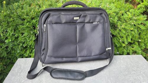 Laptoptas Trust Zwart.