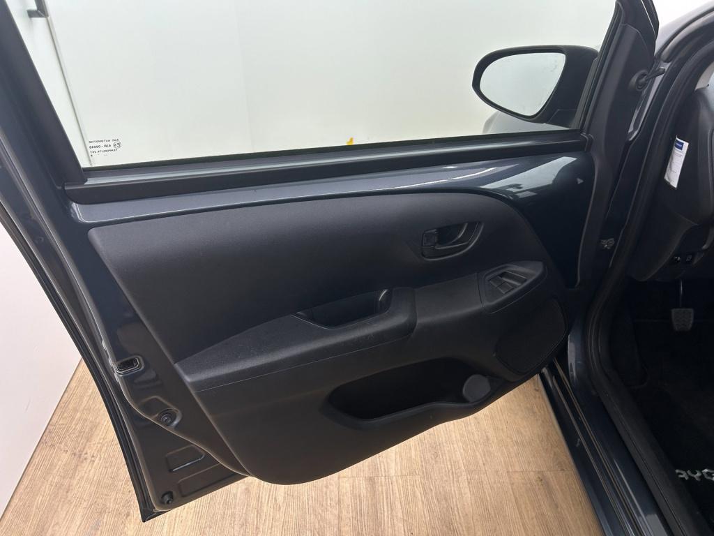 Toyota Aygo occasion 1.0 vvt-i x-fun | grijs | tweedehands toyota aygo | ai