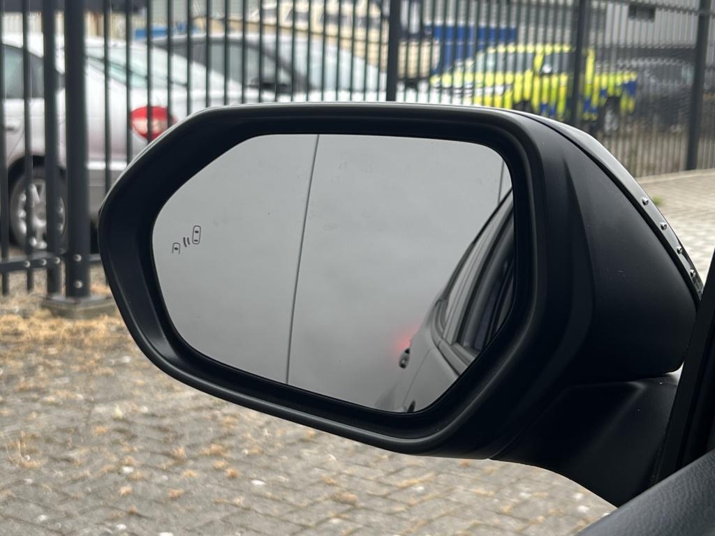 Toyota Yaris 1.5 hyb. 115 dynam | parkeersensoren | stoel+ stuur verwarming