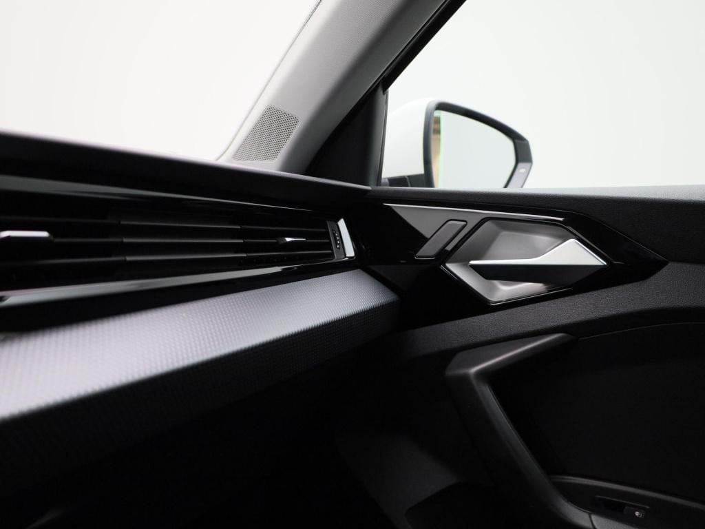 Audi A1 Sportback 1.0 25 tfsi 70kw | virtual cockpit | parkeer sensoren | c
