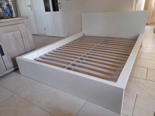 2persoons  Bed 140 x 200 (in goede nette staat)