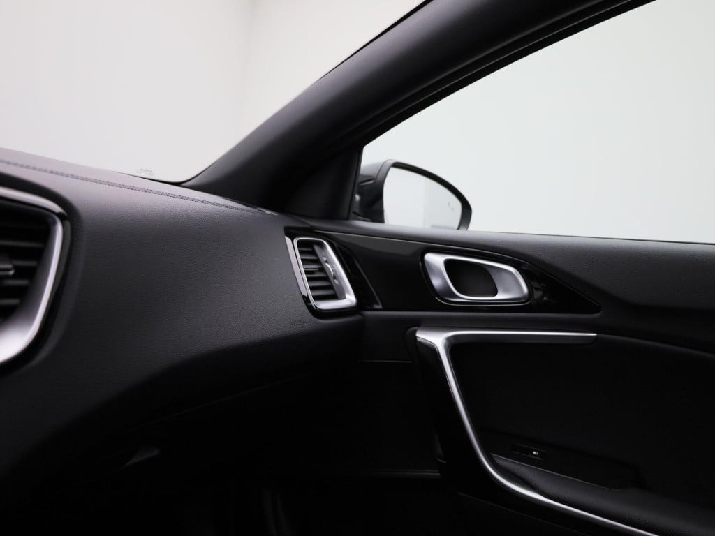 Kia Proceed 1.5 t-gdi gt line | full option | lage km stand | panoramadak |