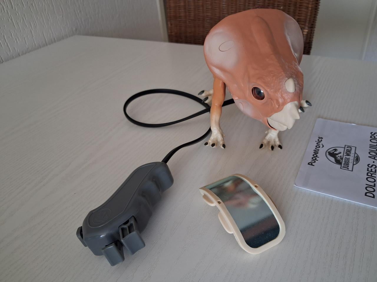 Puppetronics Jurassic World Dolores Dinosaurus robot