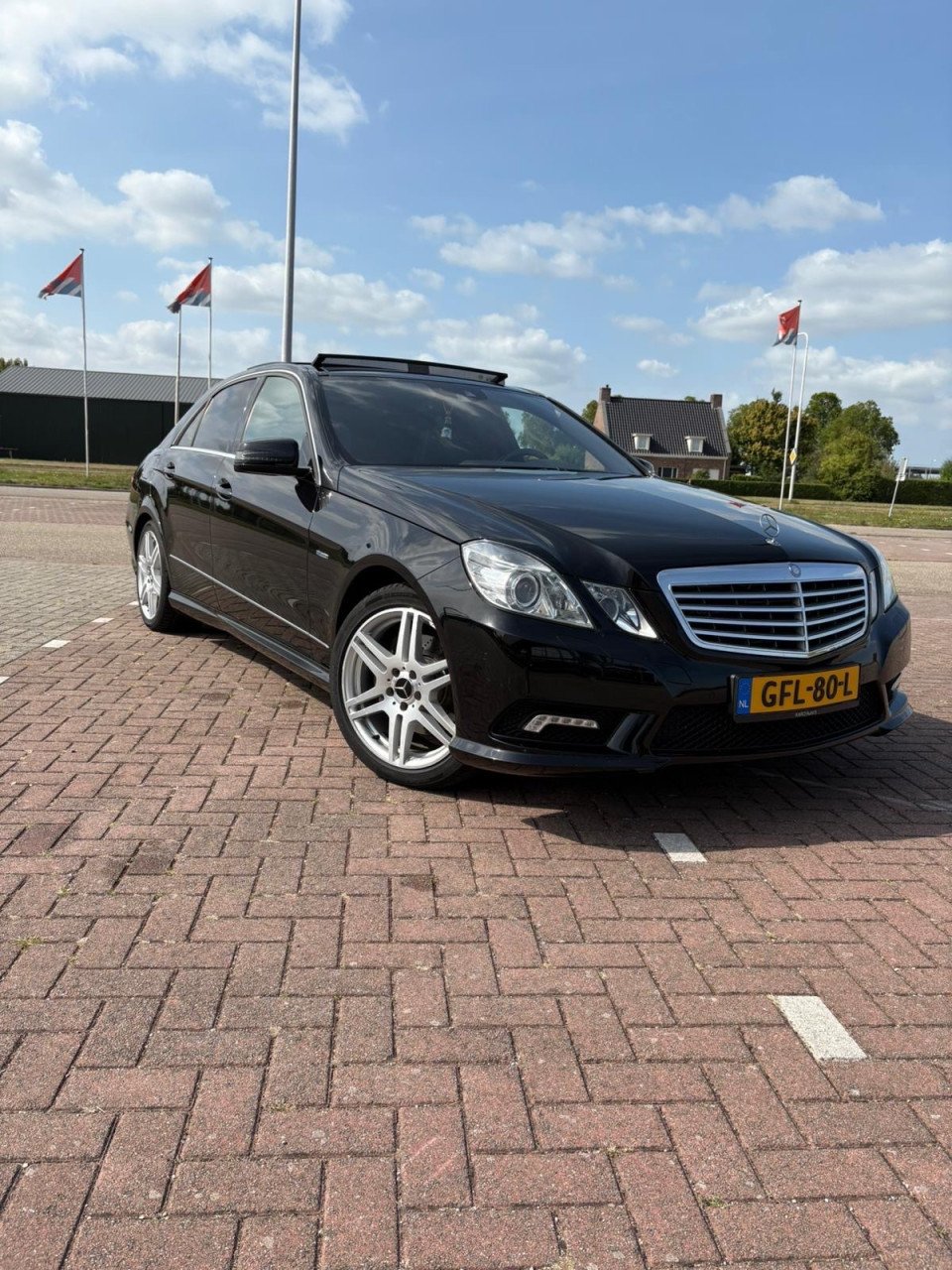 Mercedes-Benz E-klasse 3.5 E350CGI Sedan AUT 2011Zwart