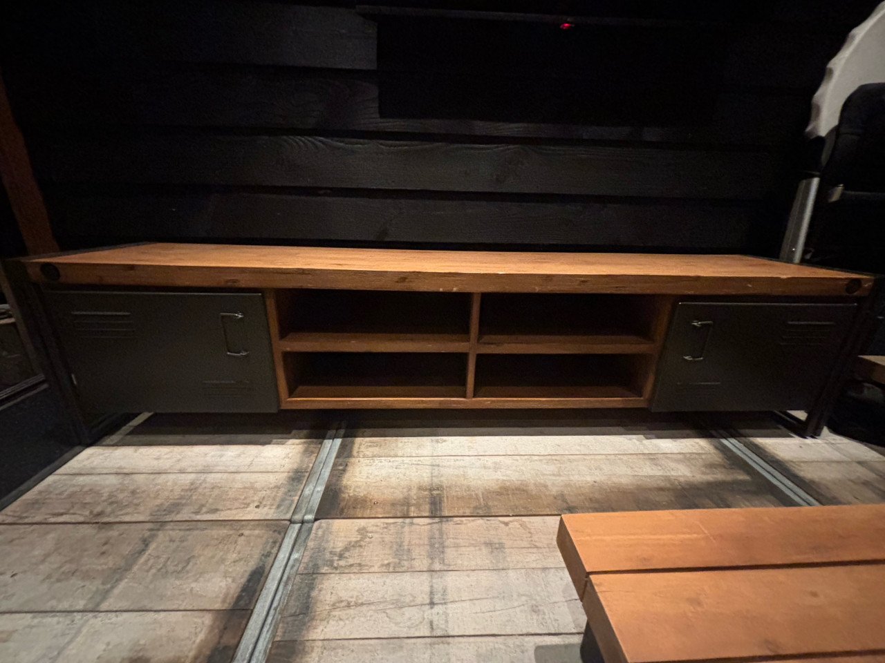 Industrieel tv meubel en kast