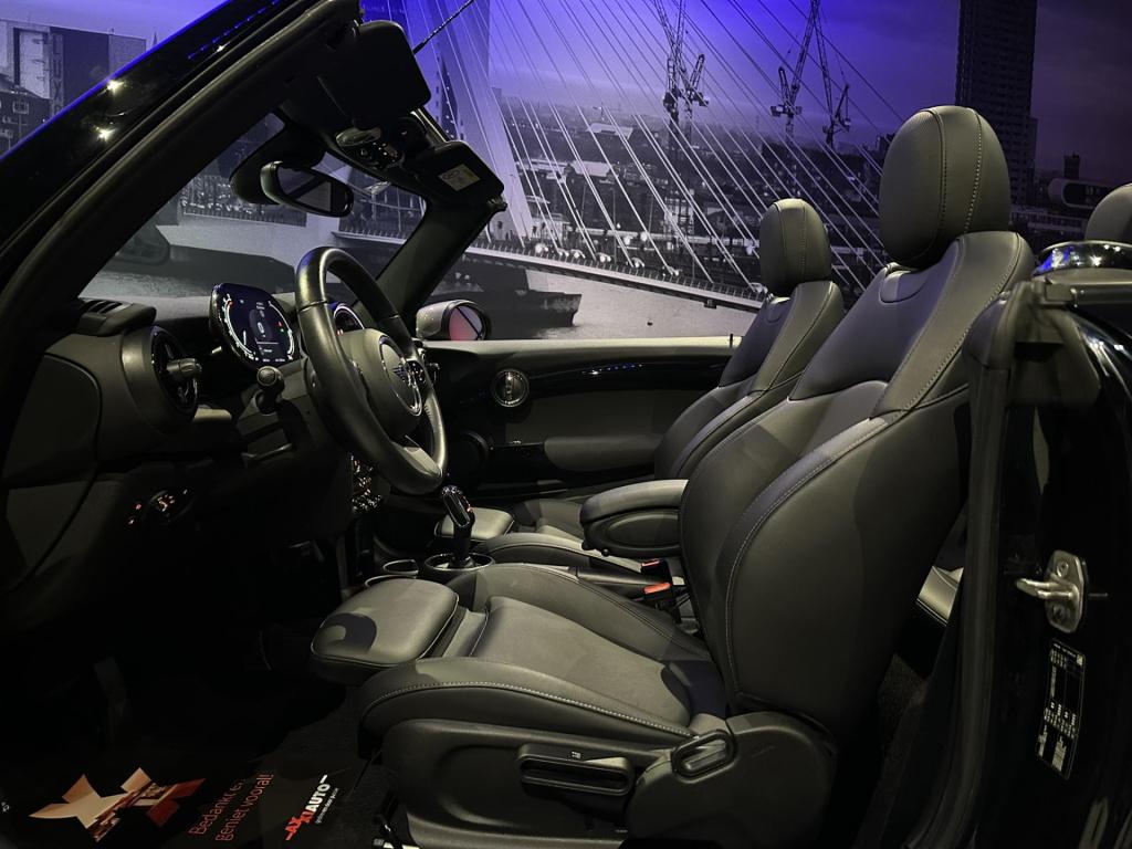 Mini Cooper Cabrio mini 1.5 mini yours *led*camera*navi*