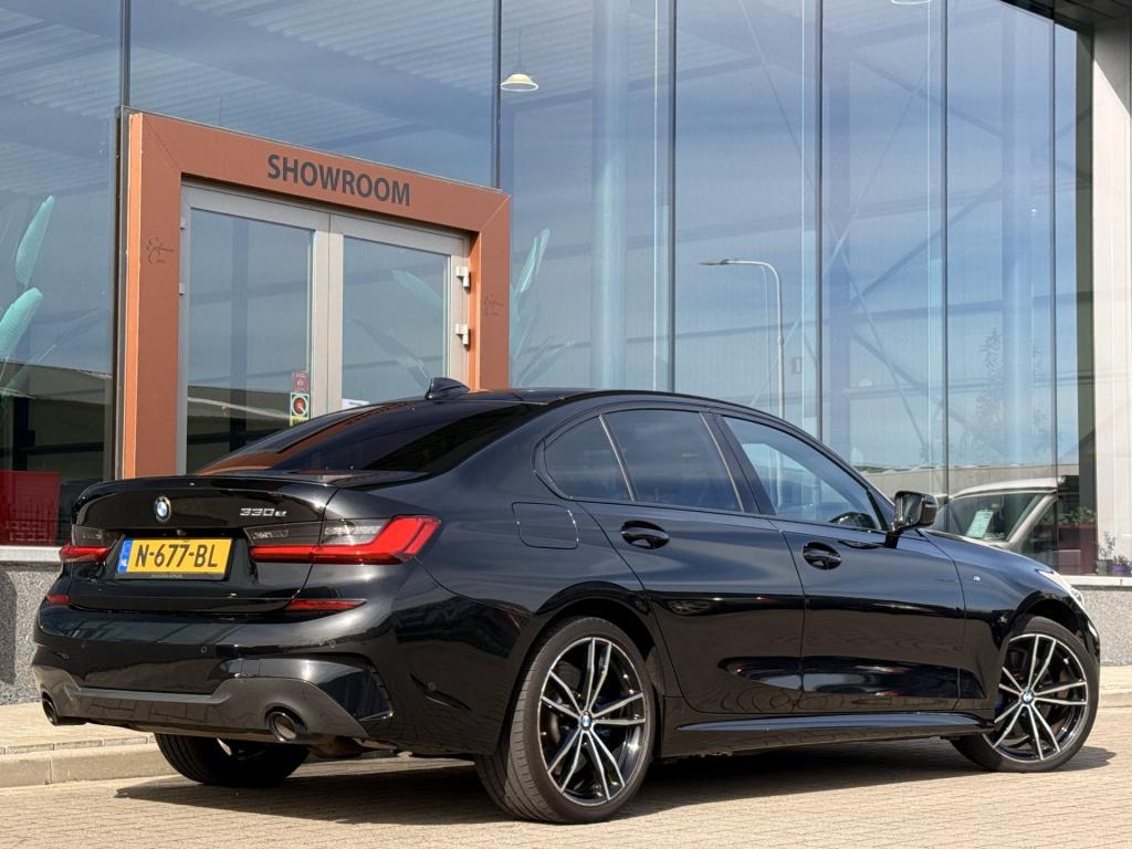 BMW 3-serie 330e m-sport | 360 | pano | leder | acc | stoelverwarming | app
