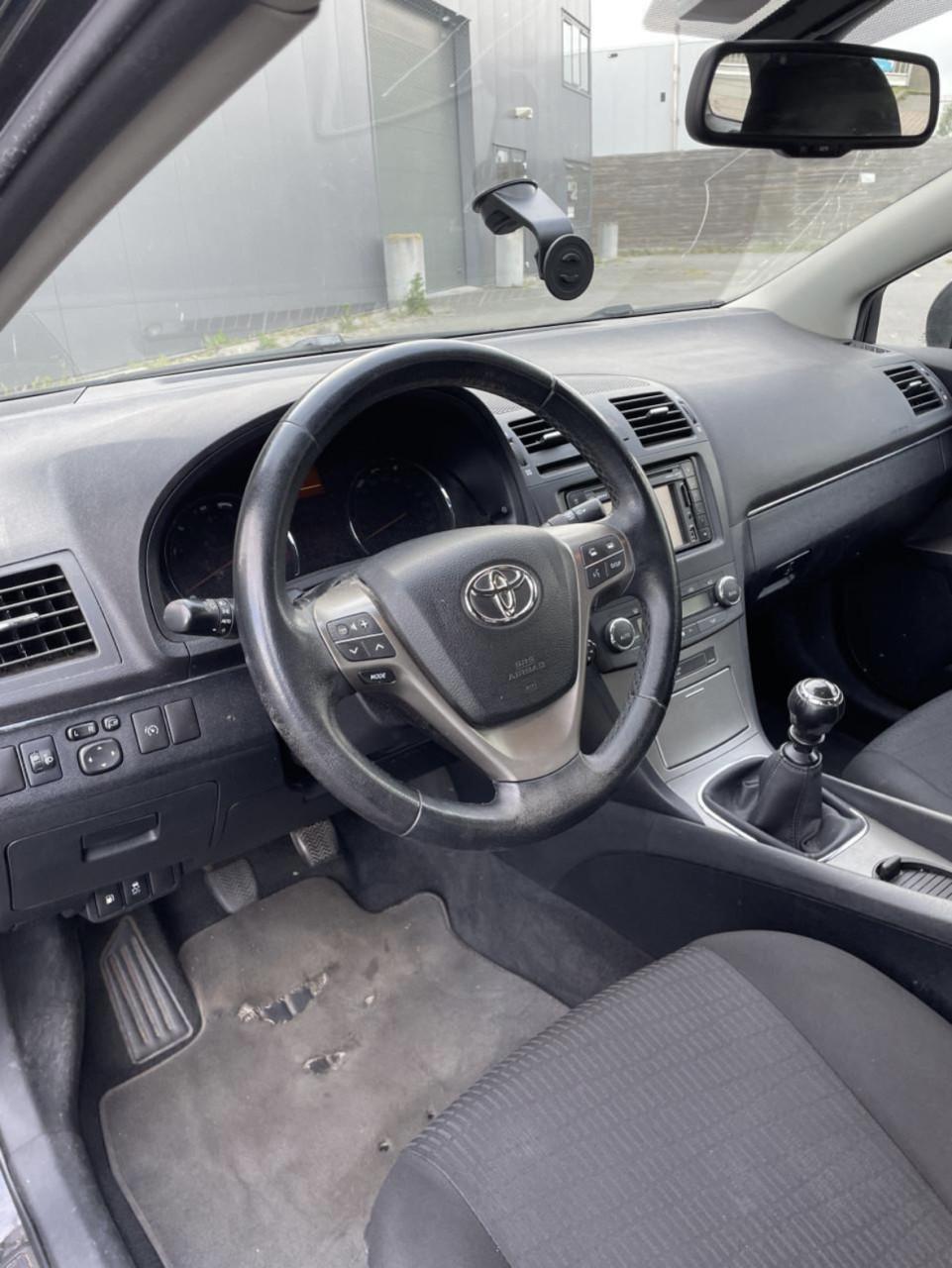 Toyota Avensis 1.8 Vvt-i Wagon 2009 Zwart | NAP | NIEUWE APK!