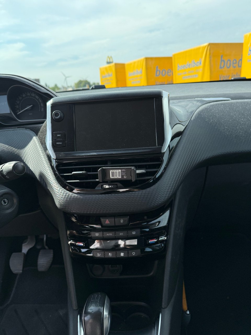 Peugeot 208 - 1.2 pure tech blue lease executive