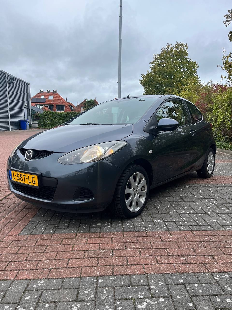 Mazda 2