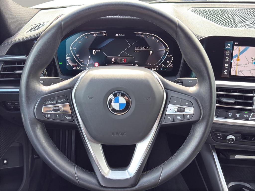 BMW 3-serie 330e m-sport | leer | camera | led | 19"|