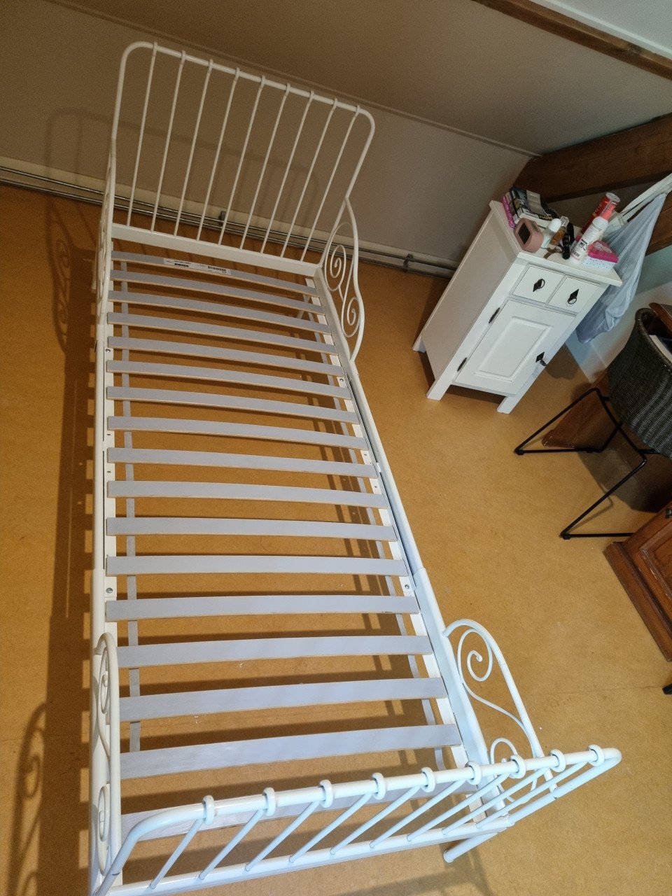 Witte bedden VERKOCHT!!