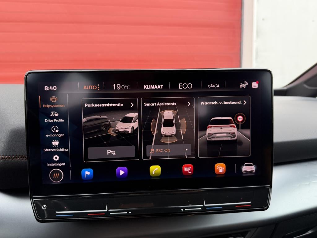 Cupra Born business one 62 kwh | carplay | pdc | rijklaar inclusief 1 jaar 