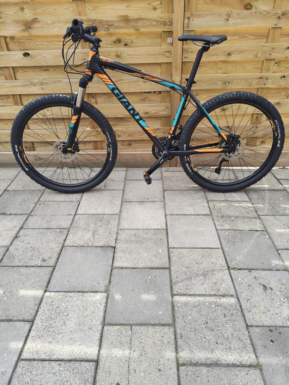 Te koop giant talon .