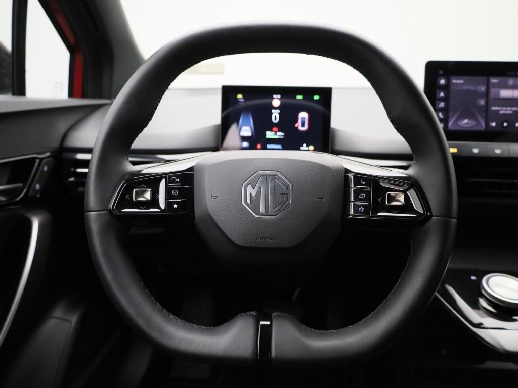 MG Mg4 64 kwh luxury