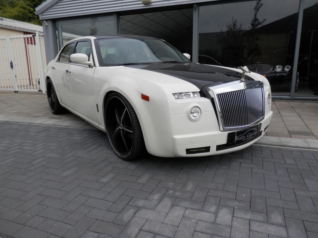 Auto Garant Biedt Aan: Chrysler 300c Special Edition
