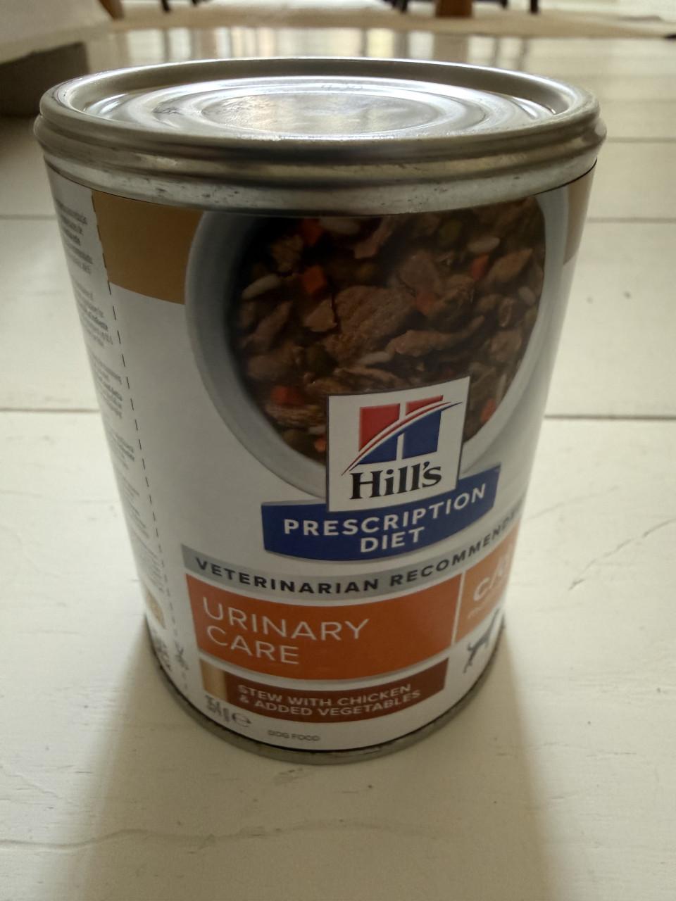 24 kilo brokjes plus 20 blikjes Hills Urinary care C/D