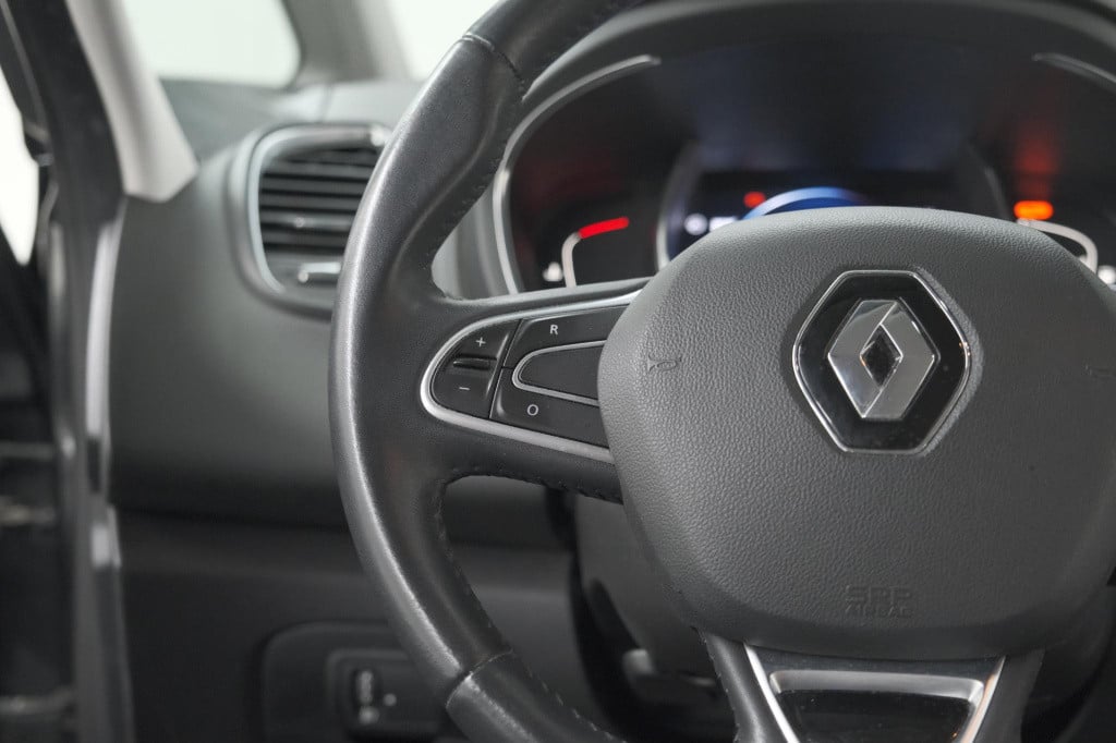 Renault Grand Scenic tce 140 edc intens | 7 zitplaatsen | trekhaak | camera