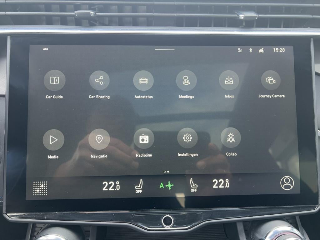 Lynk & Co 01 1.5 261pk phev 7dcth plug in hybrid , pano dak , 360gr camera 