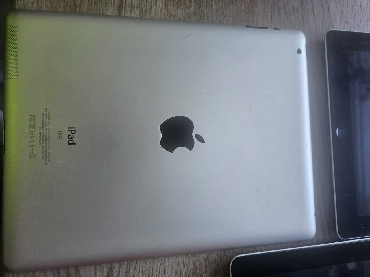 Apple ipads  3 stuks
