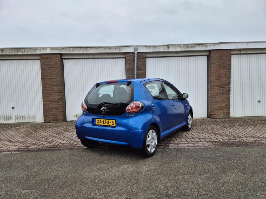 Toyota Aygo 1.0-12v comfort / origineel nl / 5-deurs / airco