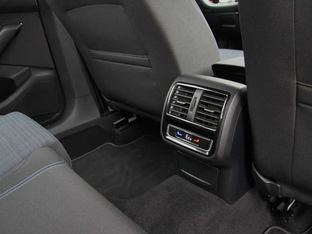 Volkswagen Passat variant 1.4 tsi phev gte 218pk | matrix led | camera