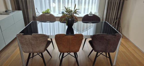 Glazen eettafel design