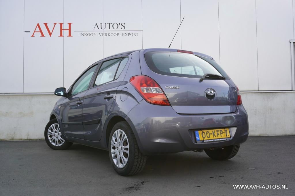 Hyundai I 20 1.2i dynamicversion