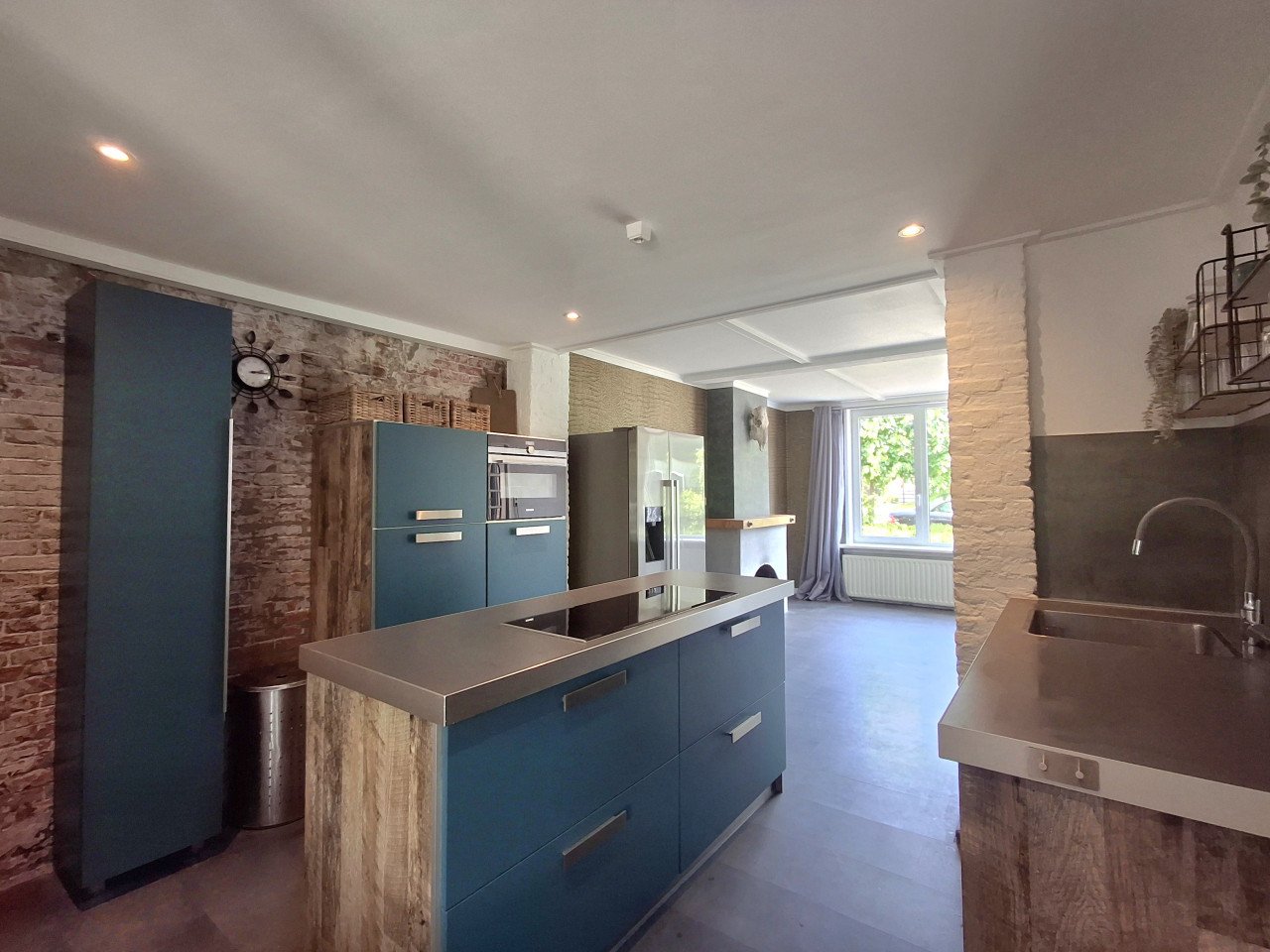 Grote woning te koop vlakbij haven en strand!