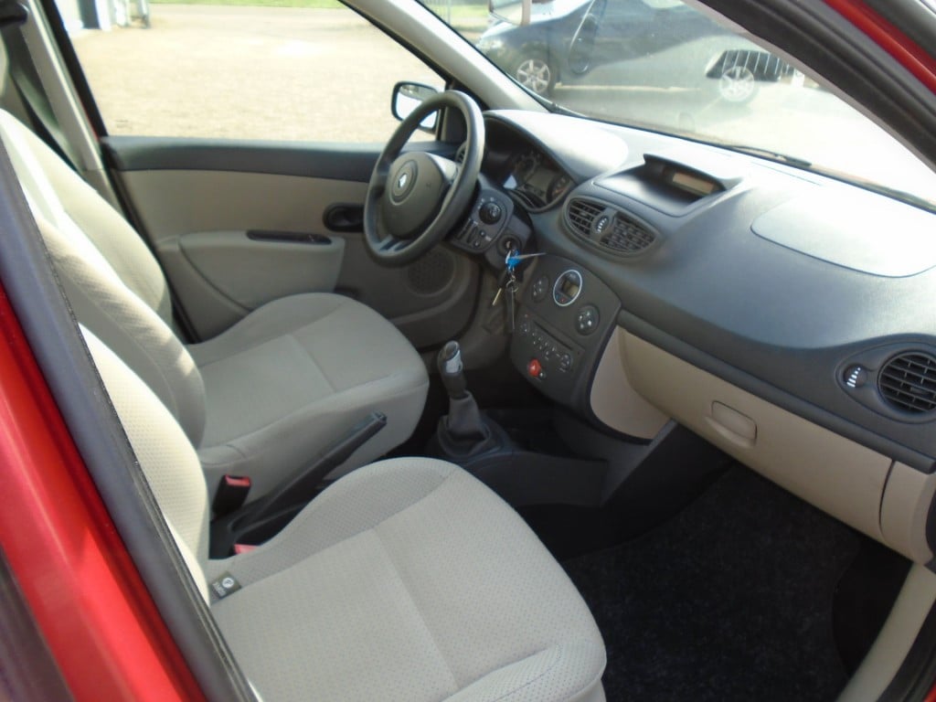 Renault Clio 1.4-16v team spirit