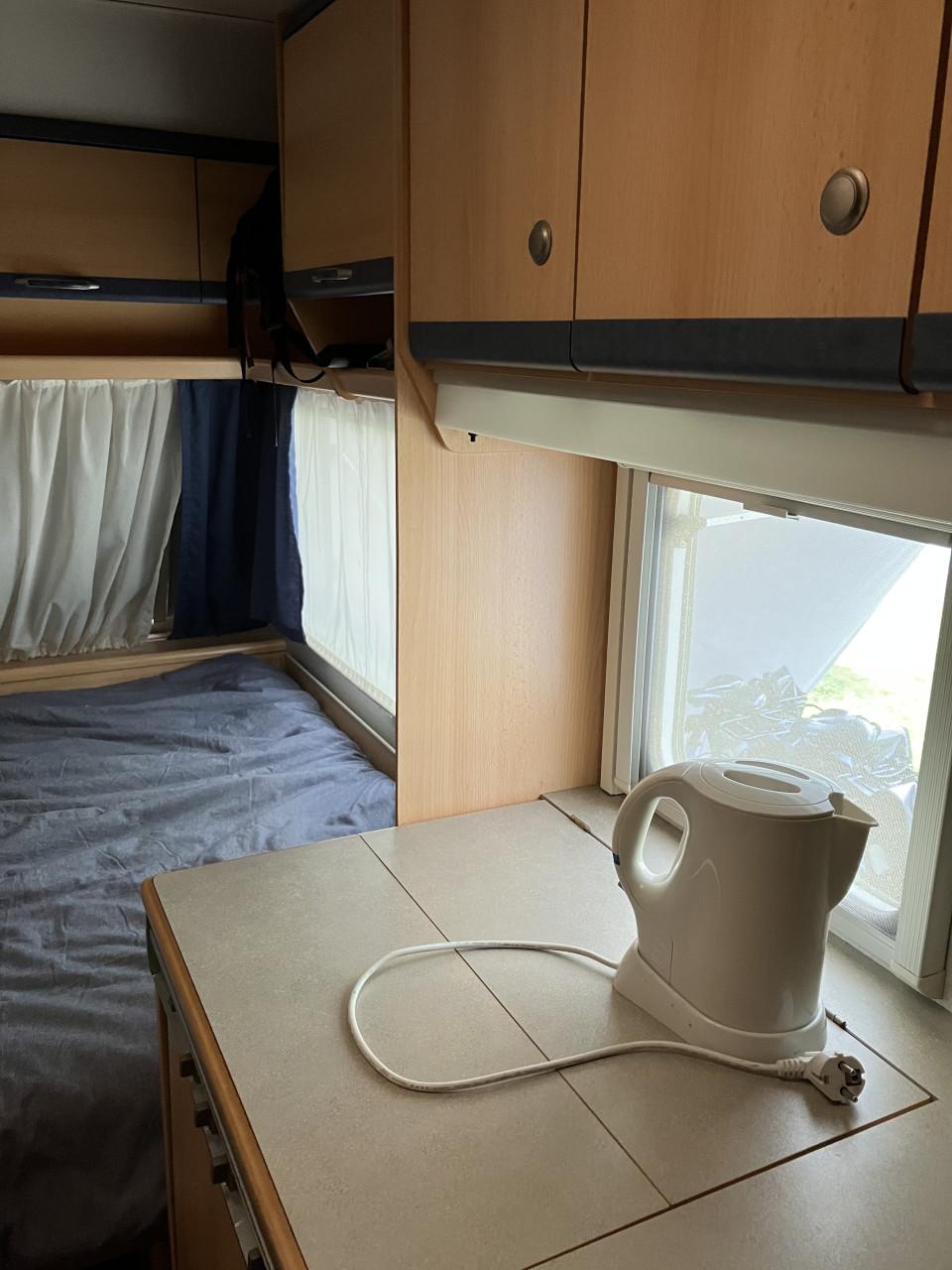 Caravan Eifelland Holiday 415 TM lichtgewicht met mover