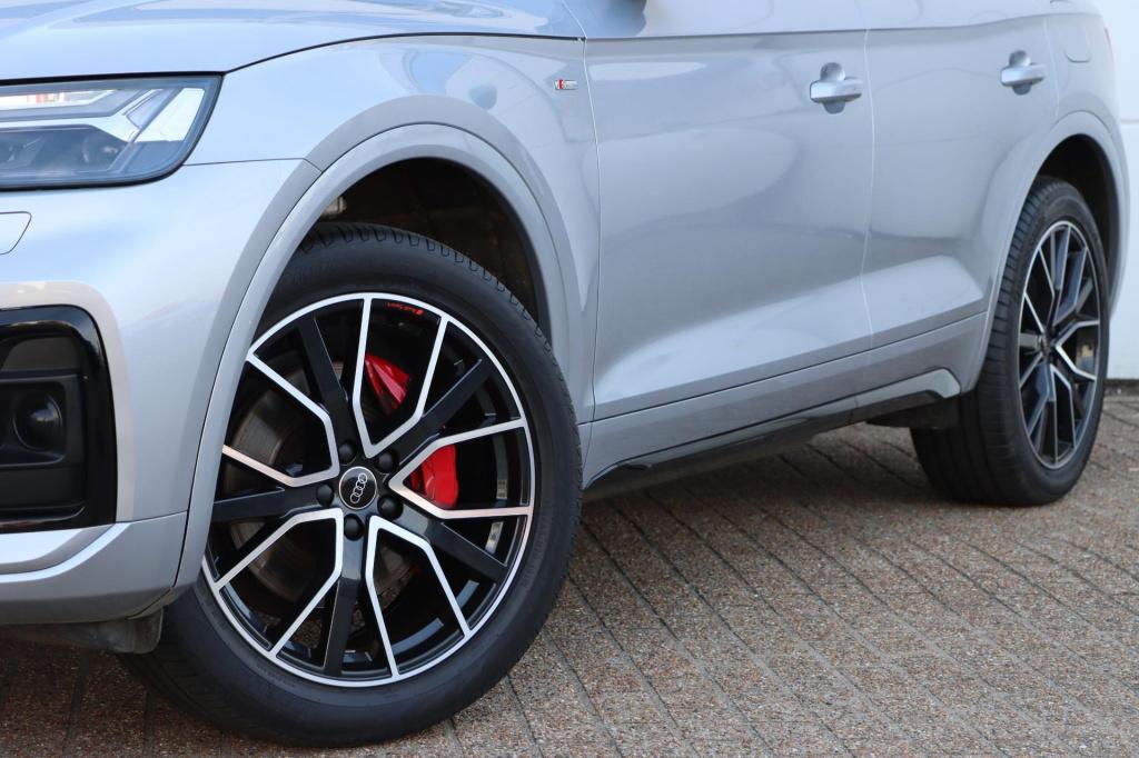Audi Q5 50 tfsi e s edition competition 300pk s-tronic