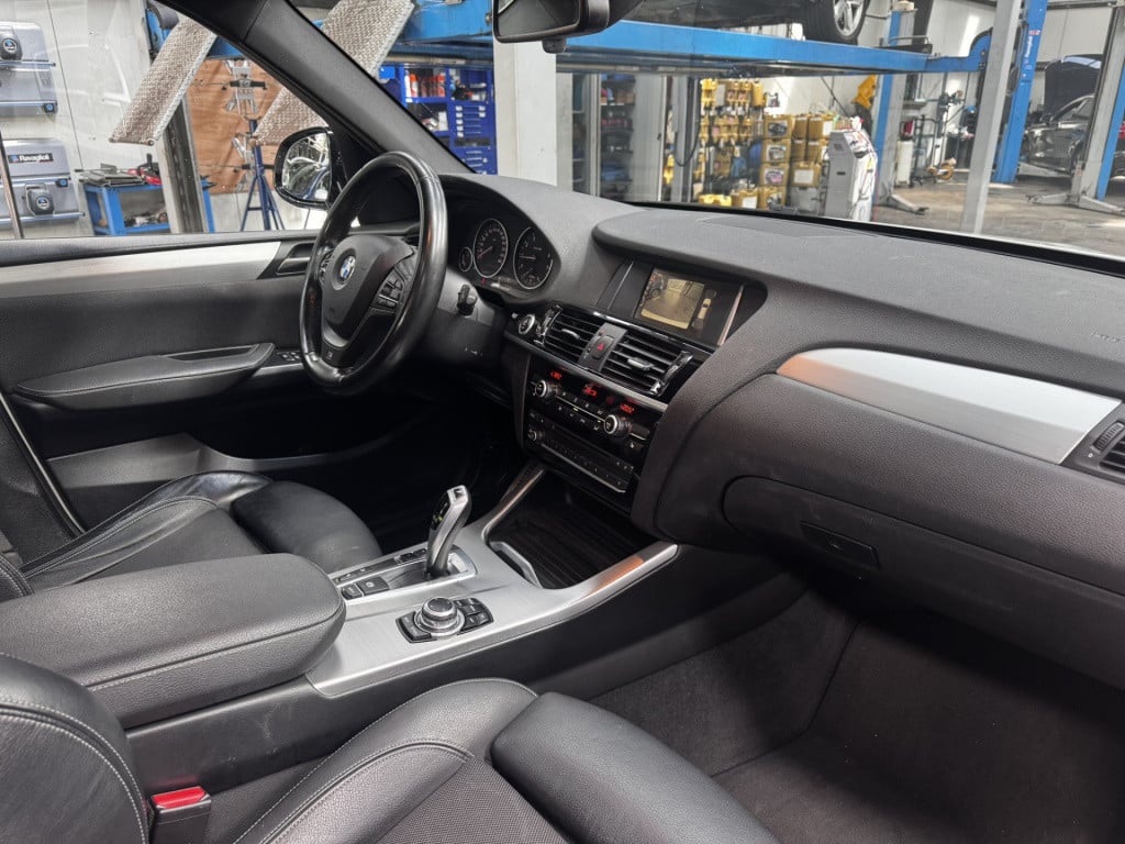 BMW X3 xdrive20i high executive | m-pakket | 19'' lmv | pano | camera